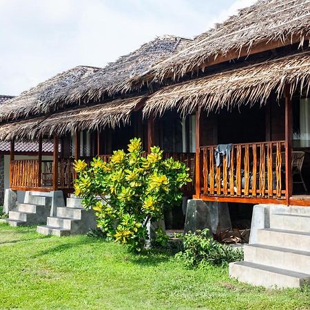 The Ujung Bocur Bungalows Krui 外观 照片