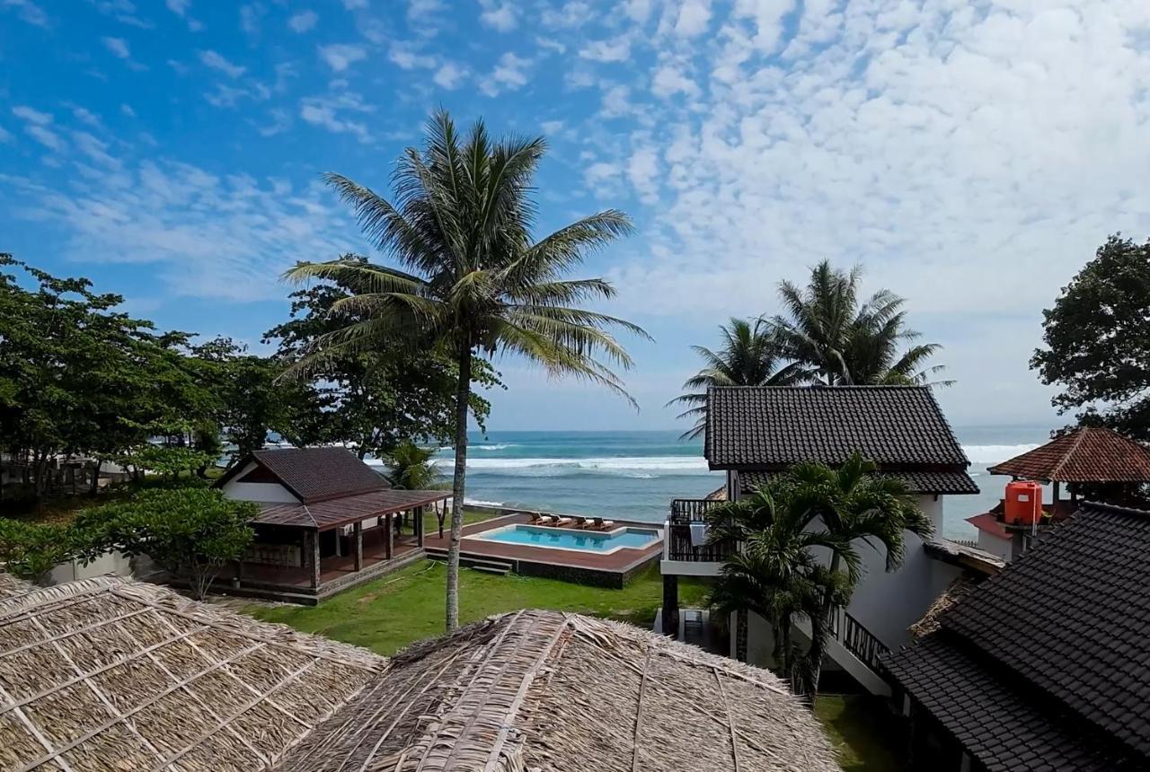 The Ujung Bocur Bungalows Krui 外观 照片