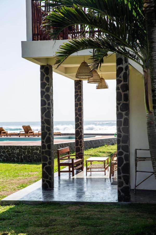 The Ujung Bocur Bungalows Krui 外观 照片